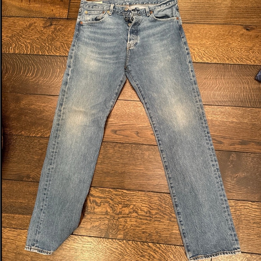 Classic Levi’s Blue Denim Jeans